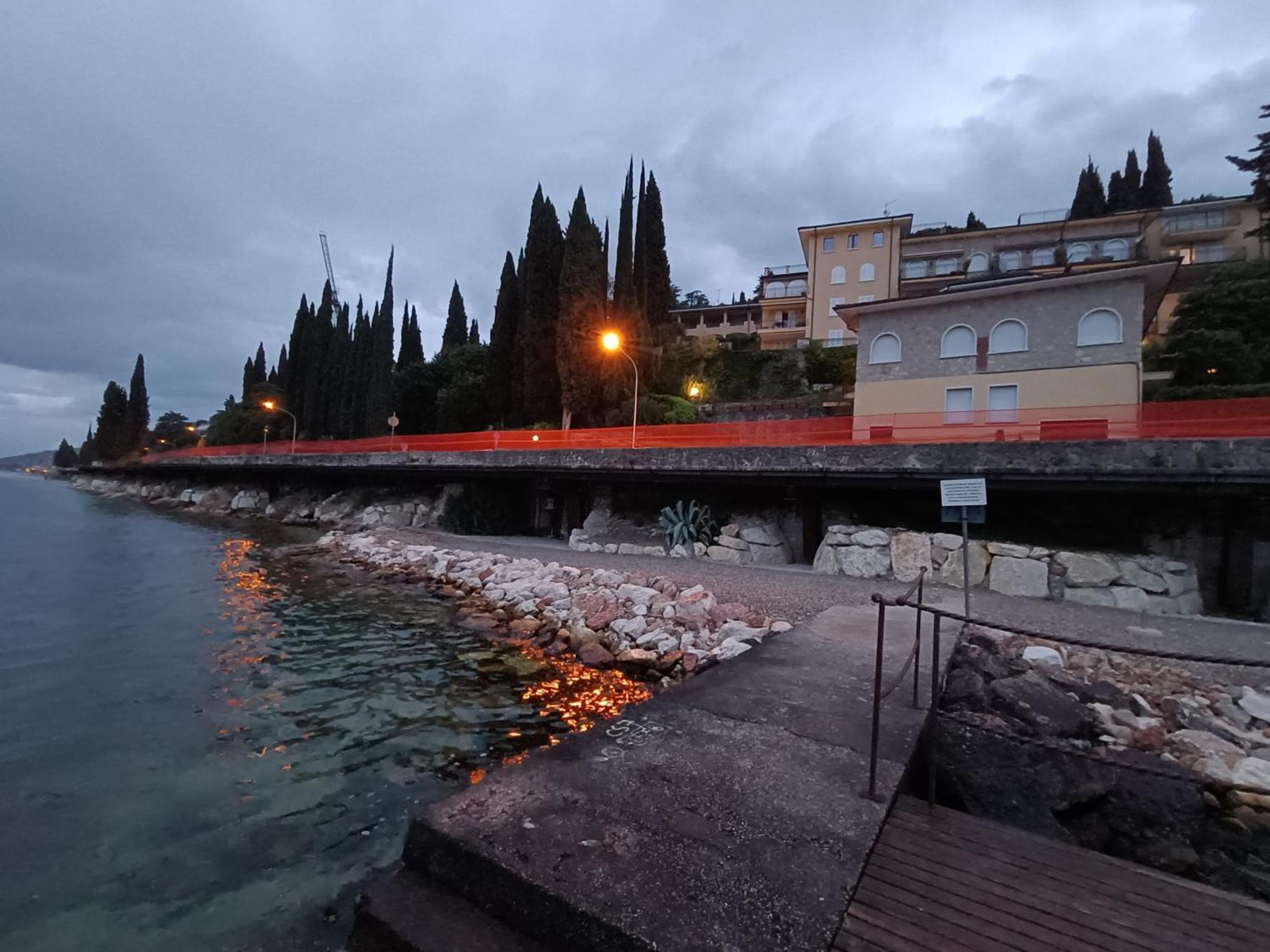 Ferienwohnung Bellavista Eremitaggio Torri Del Benaco Exterior foto