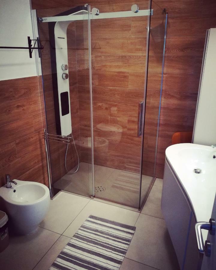Ferienwohnung Bellavista Eremitaggio Torri Del Benaco Exterior foto