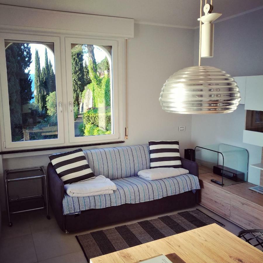 Ferienwohnung Bellavista Eremitaggio Torri Del Benaco Exterior foto
