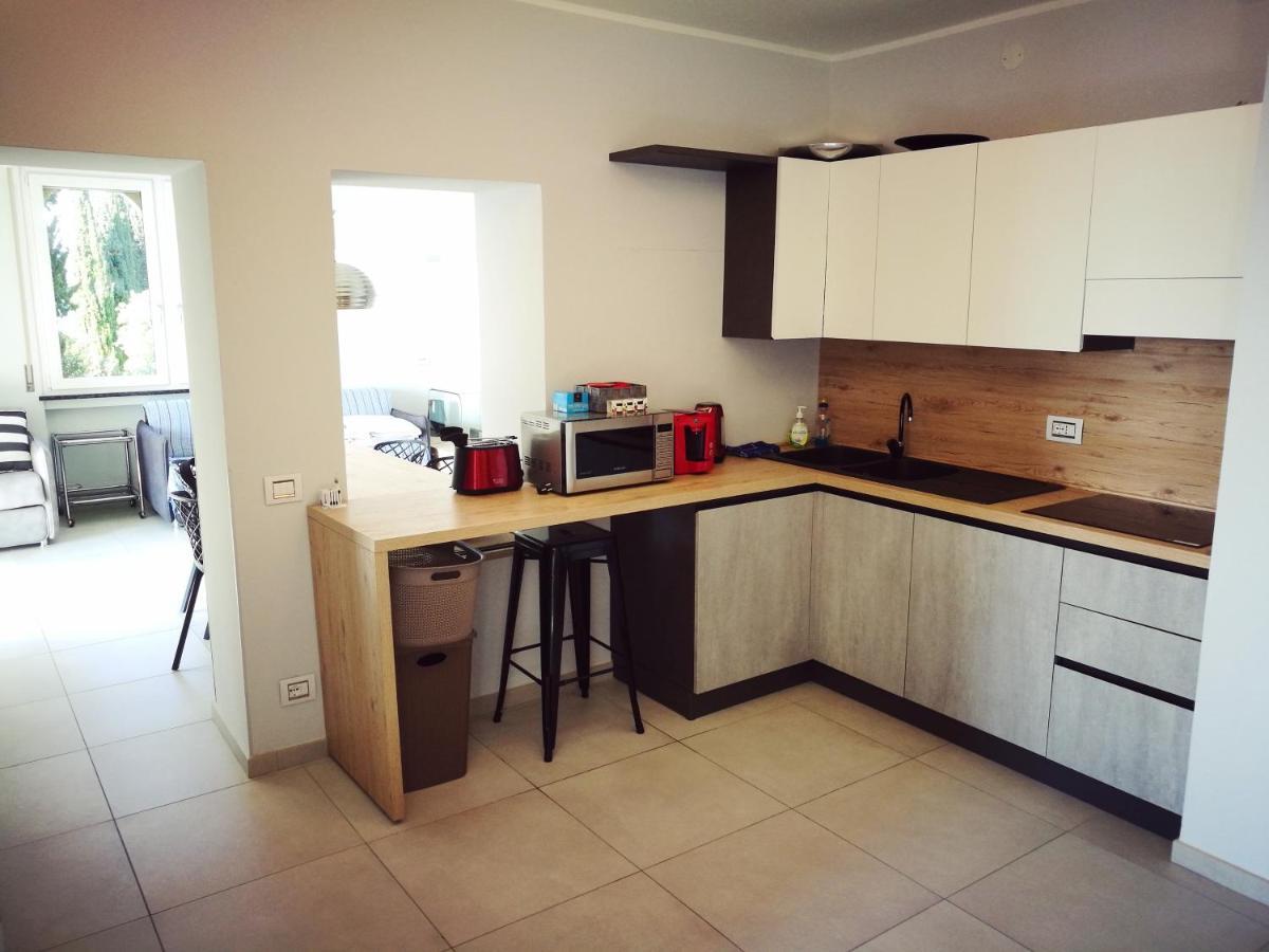 Ferienwohnung Bellavista Eremitaggio Torri Del Benaco Exterior foto